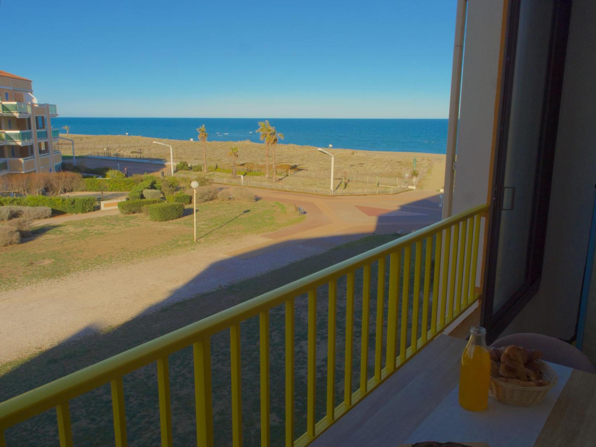 Escale Au Sud, Un Appart Les Pieds Dans L Eau :) Le Barcares Exterior photo