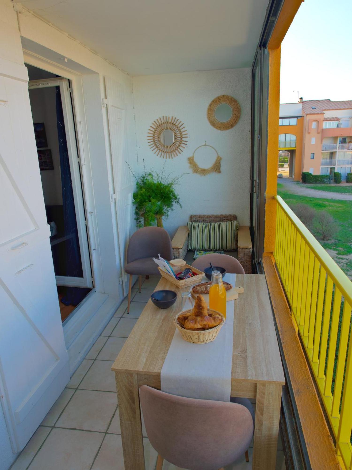 Escale Au Sud, Un Appart Les Pieds Dans L Eau :) Le Barcares Exterior photo